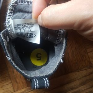 Converse Shoes - 😎Black and white high top converse infant size 5 Converse Shoes - 😎Black and white high top converse infant size 5